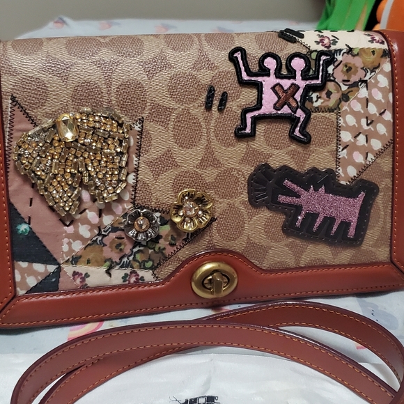 Sold Coach x Keith Haring crossbody - Picture 9 of 9